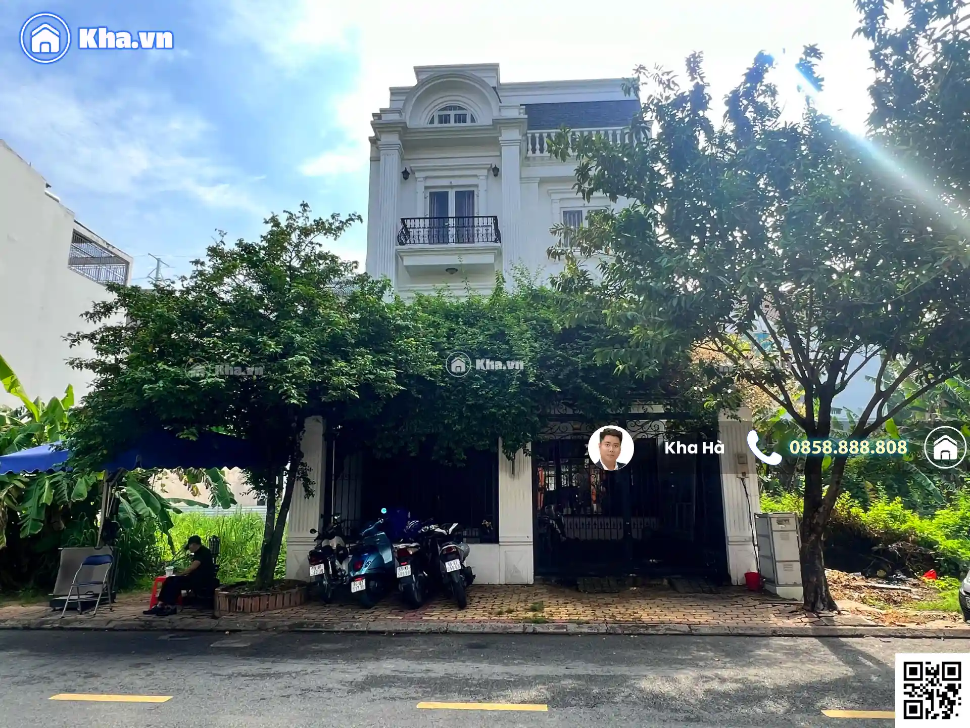 Bán Nhà Villa 160m2 (8×20) siêu đẹp ven sông, sân đỗ ô tô, vỉa hè lớn, khu hành chính TP Thủ Đức, đi Trương Văn Bang 5p – 27 đường 48